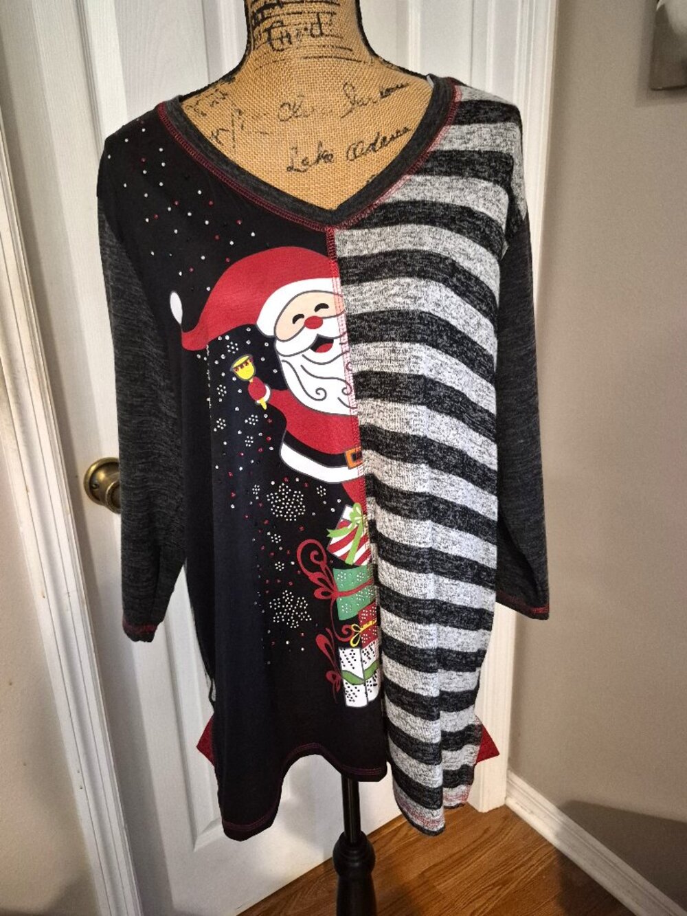 Onque Casual Santa Pullover Top 1X